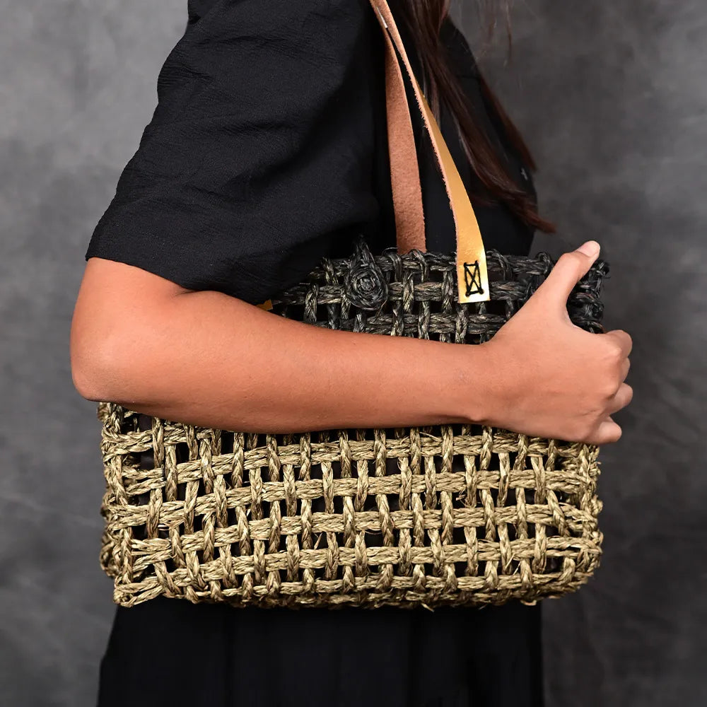 Handmade Sabai Grass Small Mesh Bag - Black and Gold