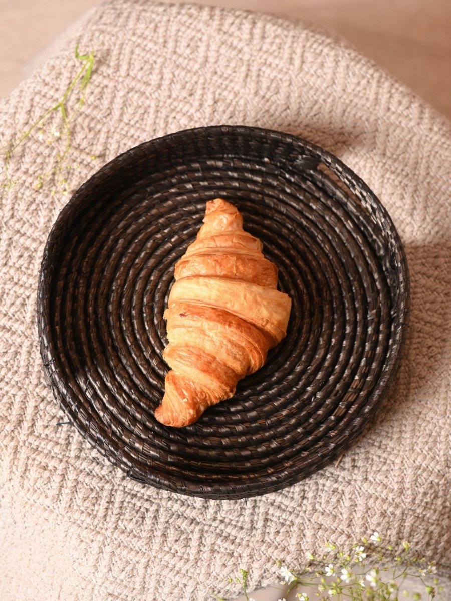 Handmade Moonj Round Tray - Black - Kadam Haat