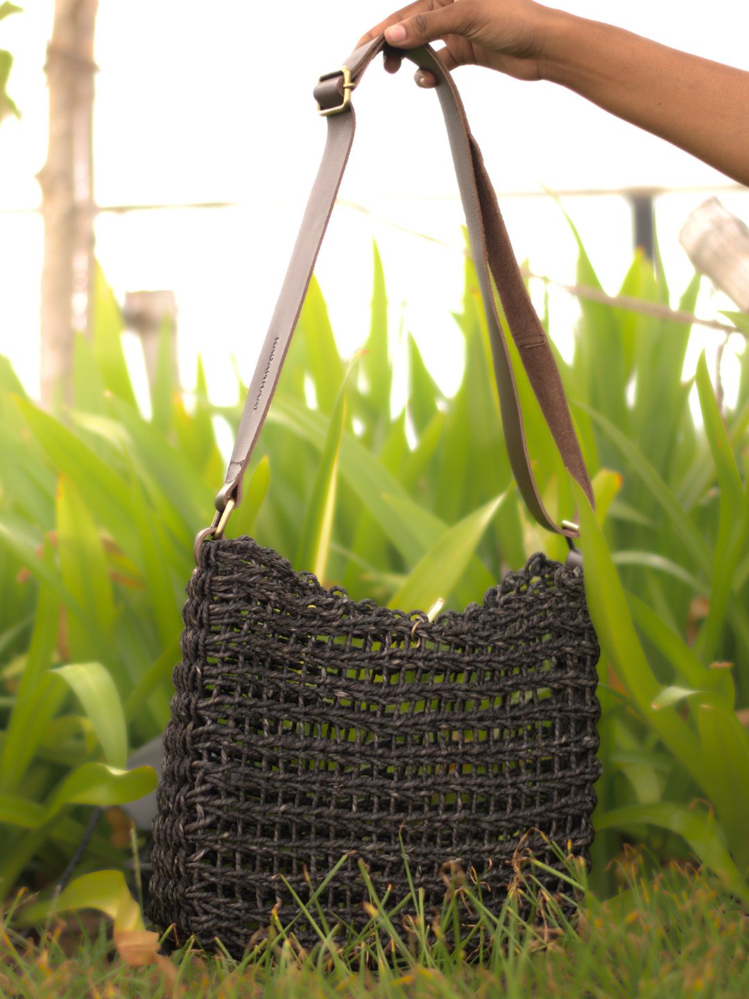 Handmade Sabai Flexi Carry bag - Black - Kadam Haat