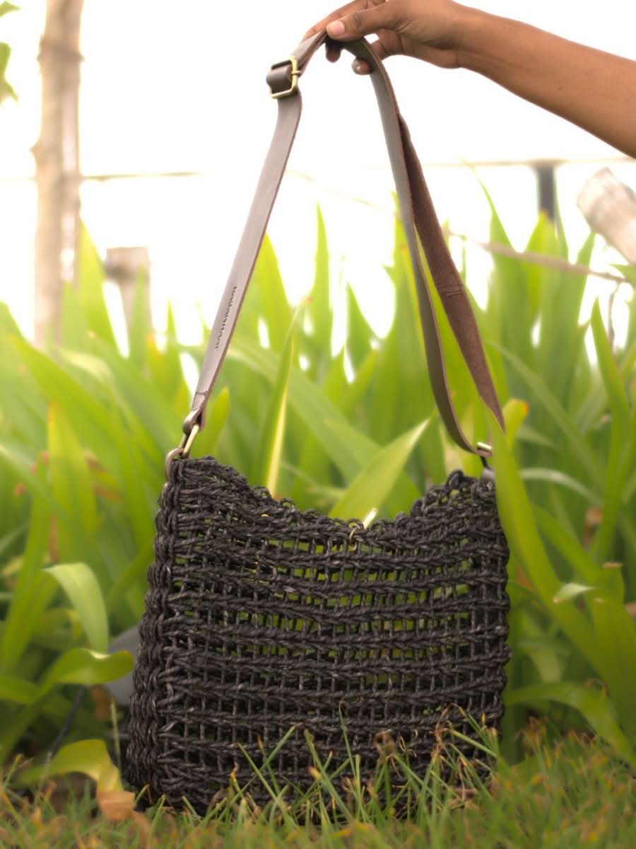 Handmade Sabai Flexi Carry bag - Black - Kadam Haat