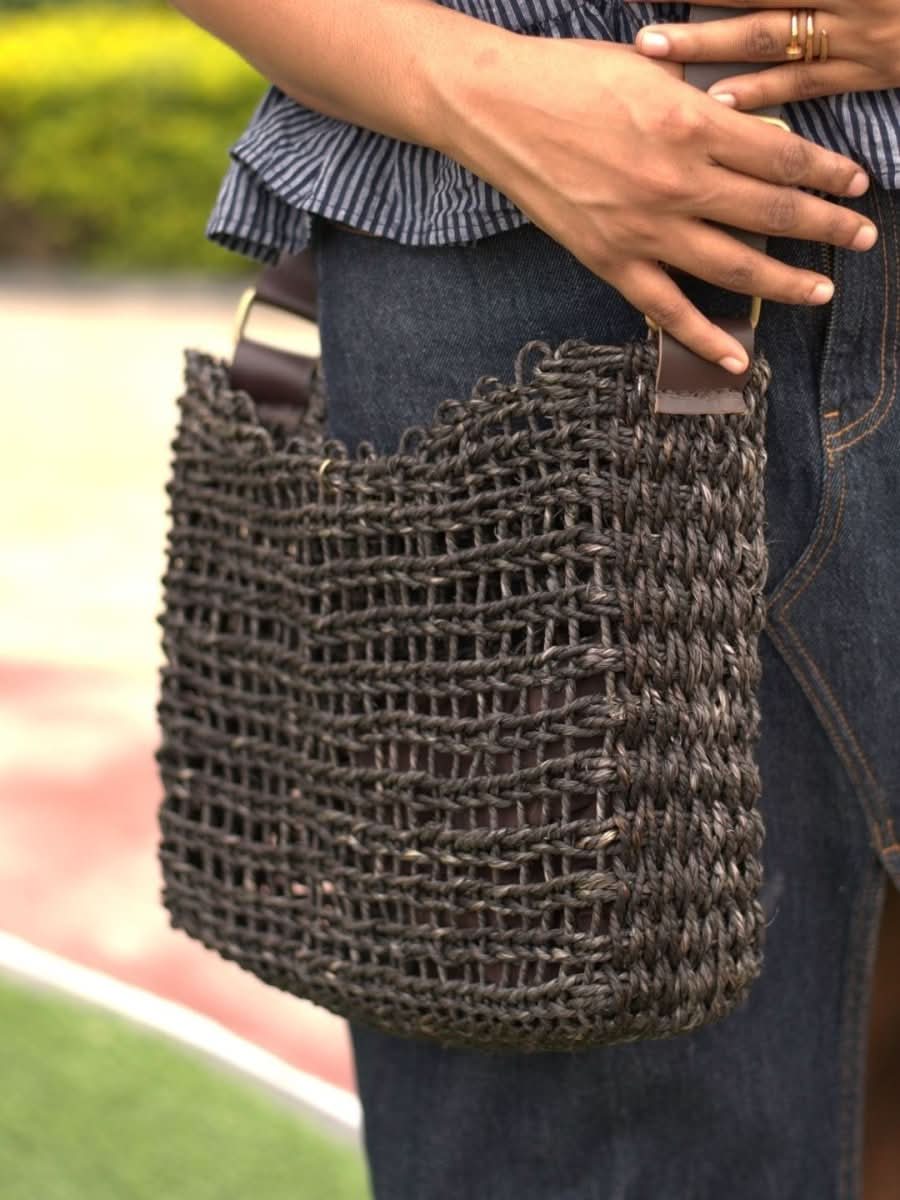 Handmade Sabai Flexi Carry bag - Black - Kadam Haat