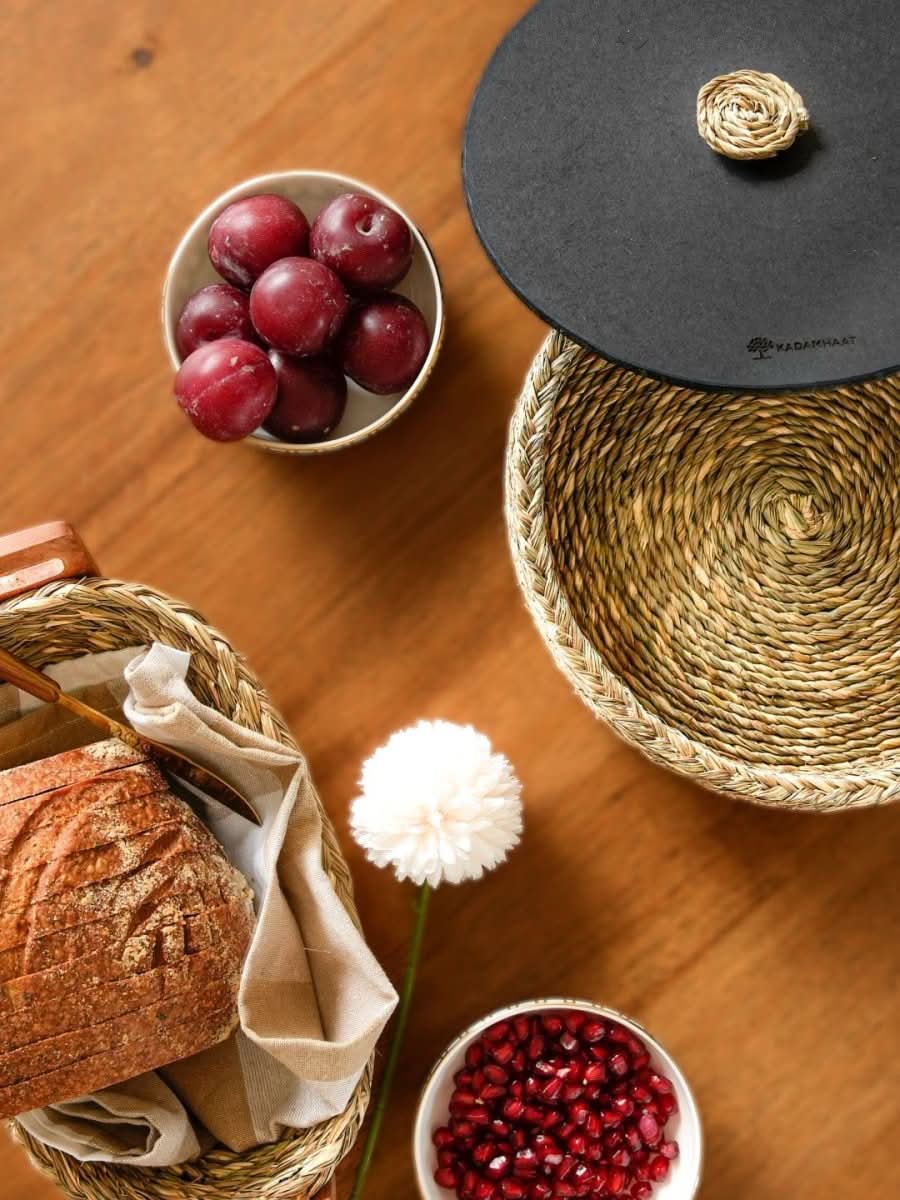 Handmade Sabai Grass Bread Serving Platter - 1 Roti Box, 1 Bread Basket,4 coasters - Kadam Haat
