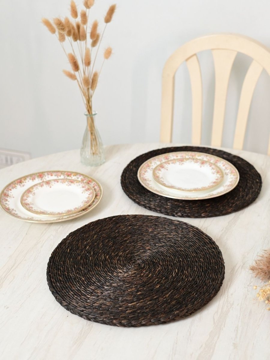 Handmade Sabai Grass Round Mats – Set of 4, Black - Kadam Haat