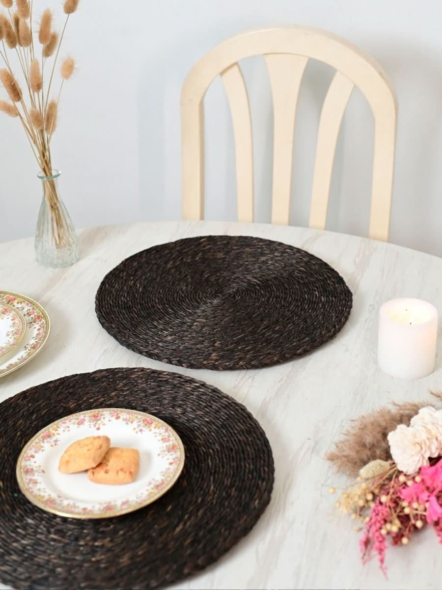 Handmade Sabai Grass Round Mats – Set of 4, Black - Kadam Haat