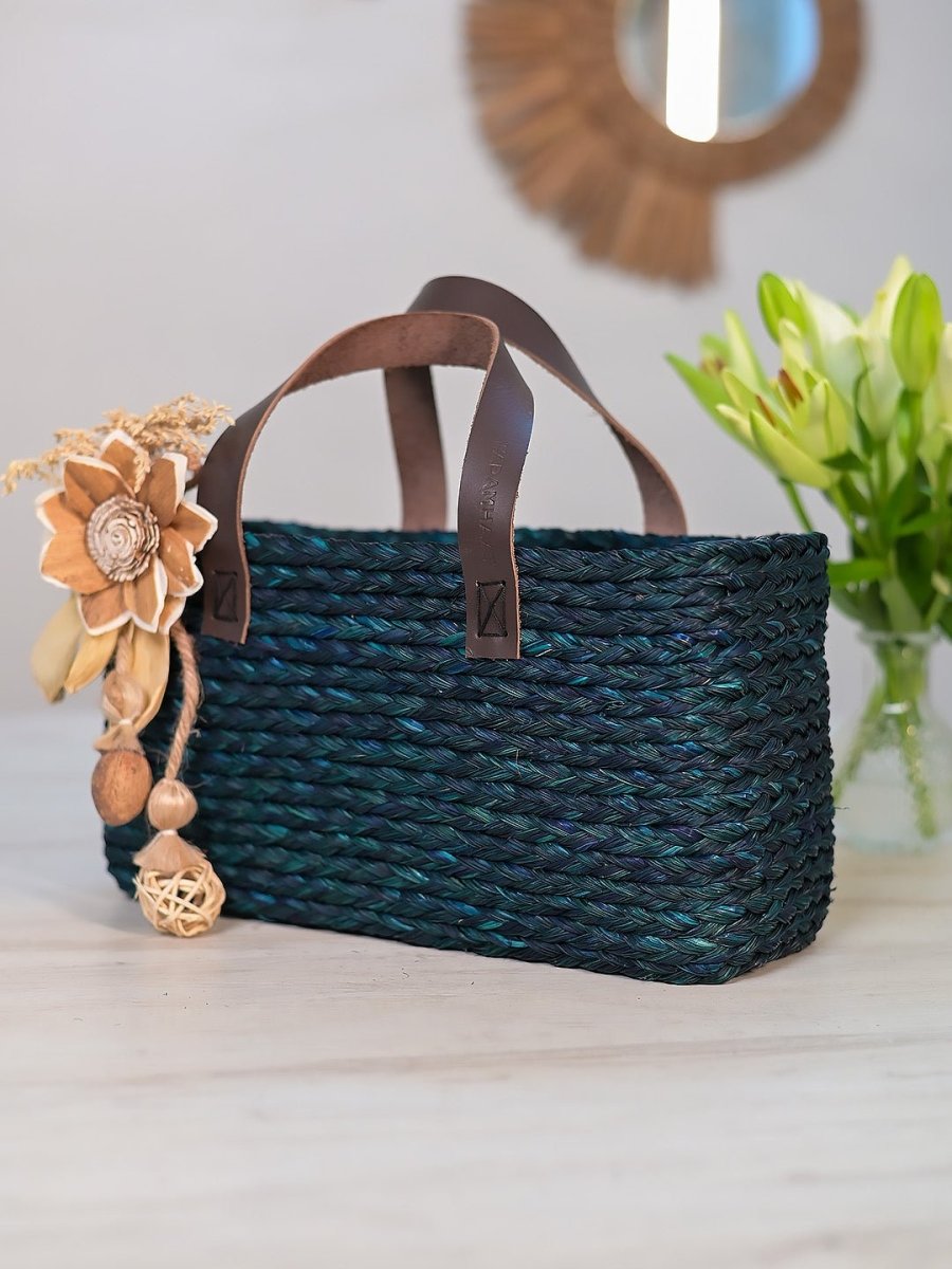 Handmade Sabai Grass Shopping Bag with Shola Flower - Kadam Haat