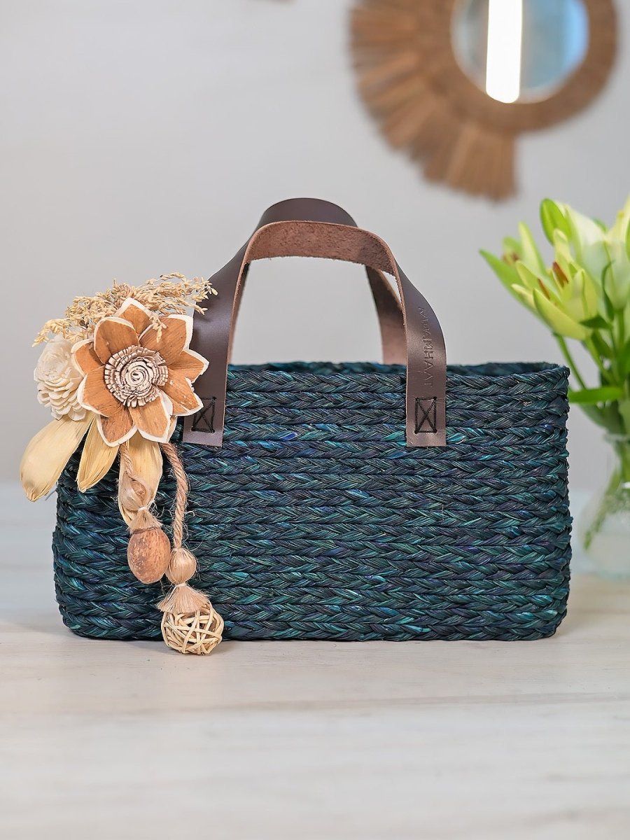 Handmade Sabai Grass Shopping Bag with Shola Flower - Kadam Haat