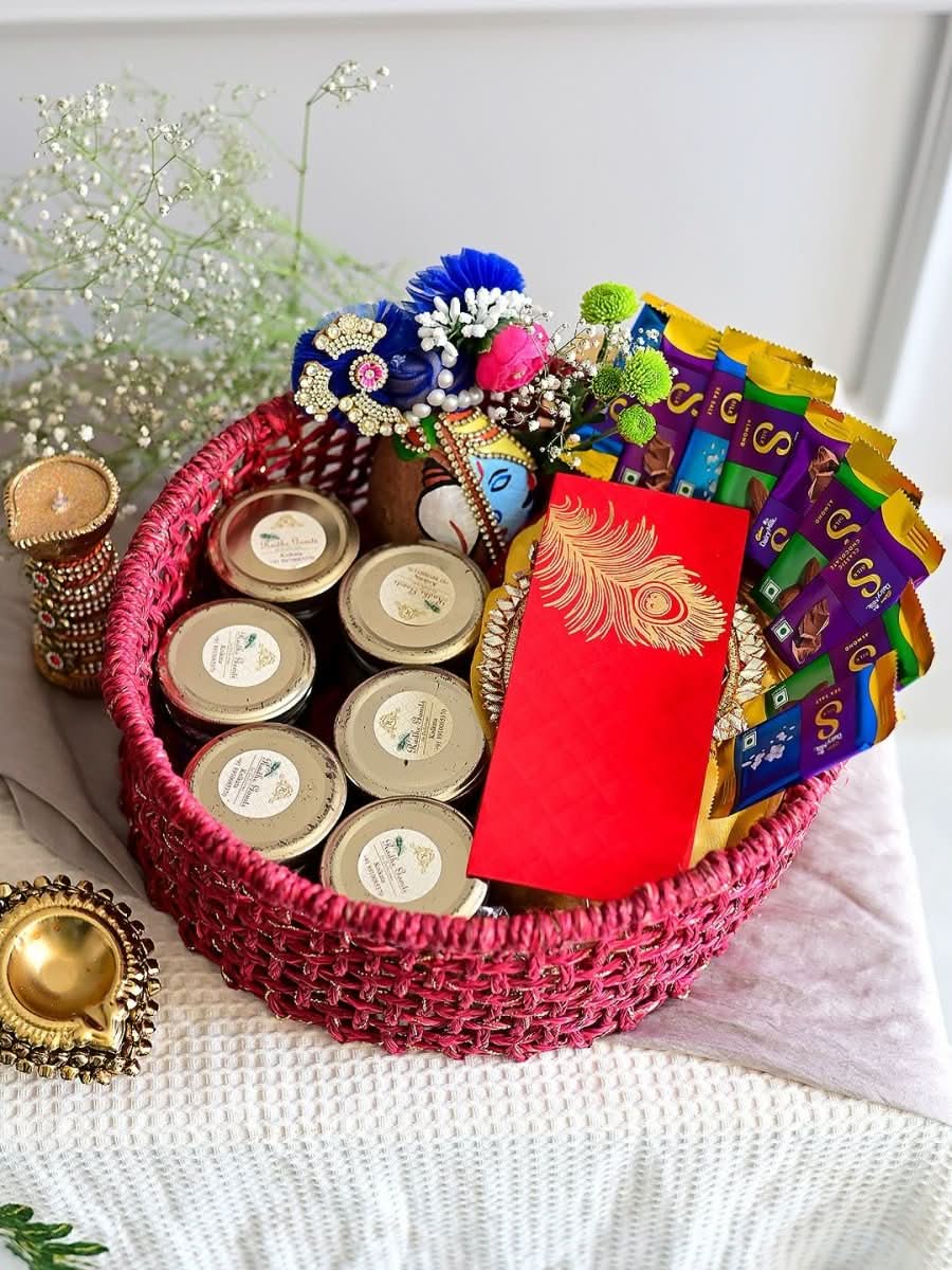 Sabai Trousseau Basket - Red Zari - Kadam Haat