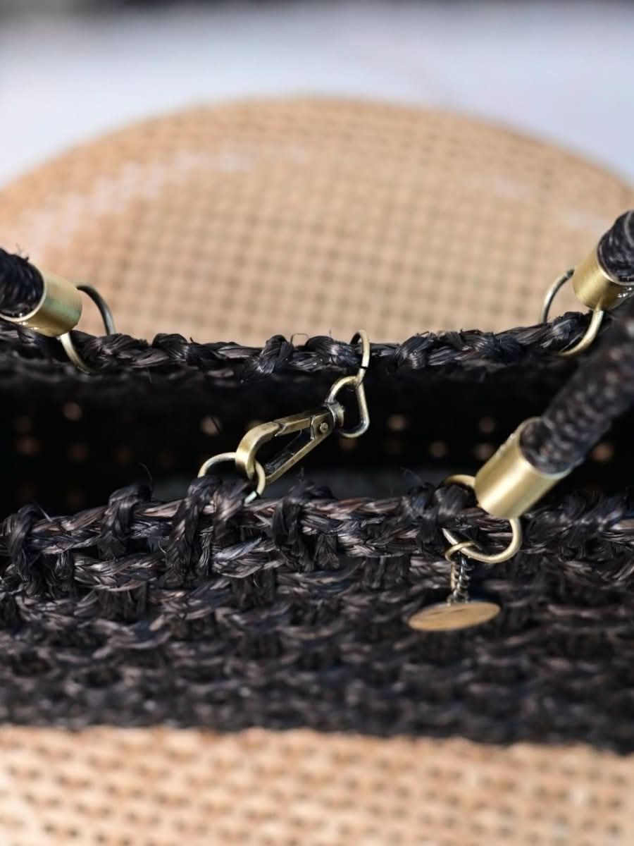 Vegan handmade sabai grass bag - black - Kadam Haat