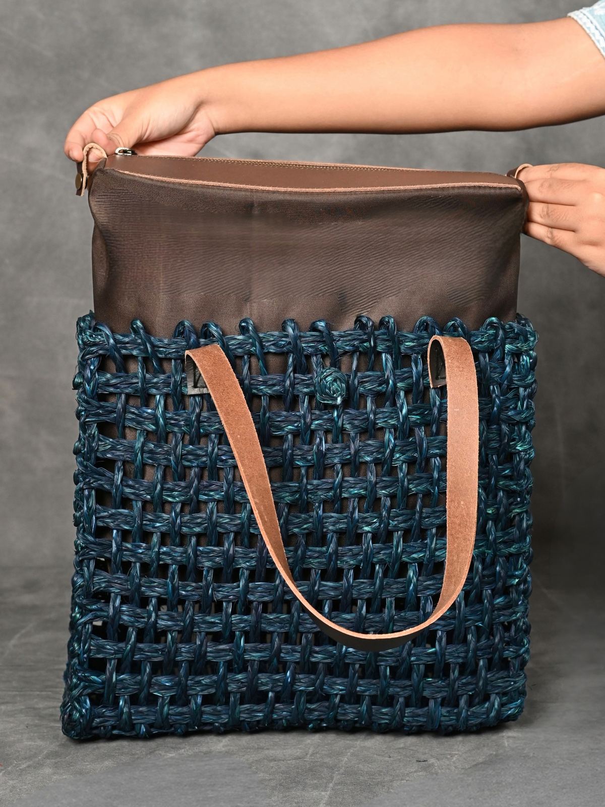 Handmade Sabai Grass Large Mesh Tote Bag - Neer