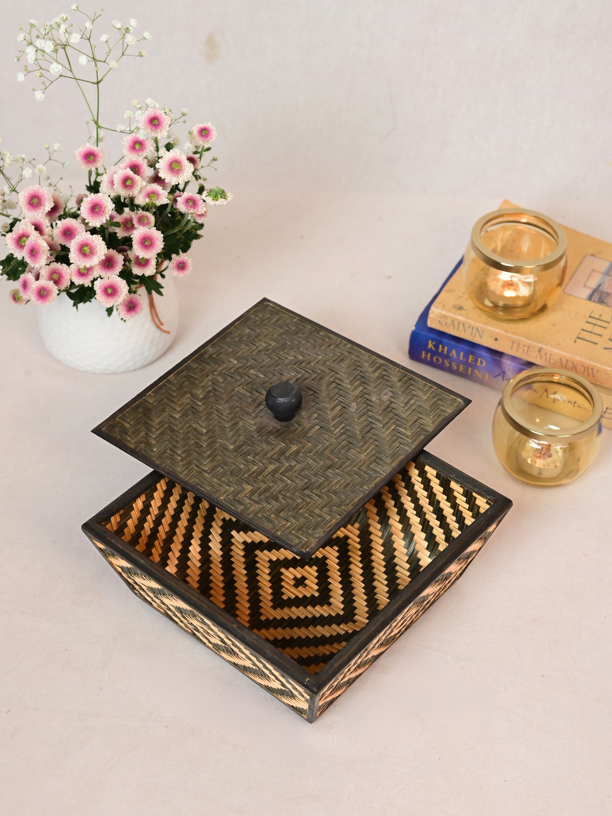Handmade Bamboo Fruit Basket With Lid - Black
