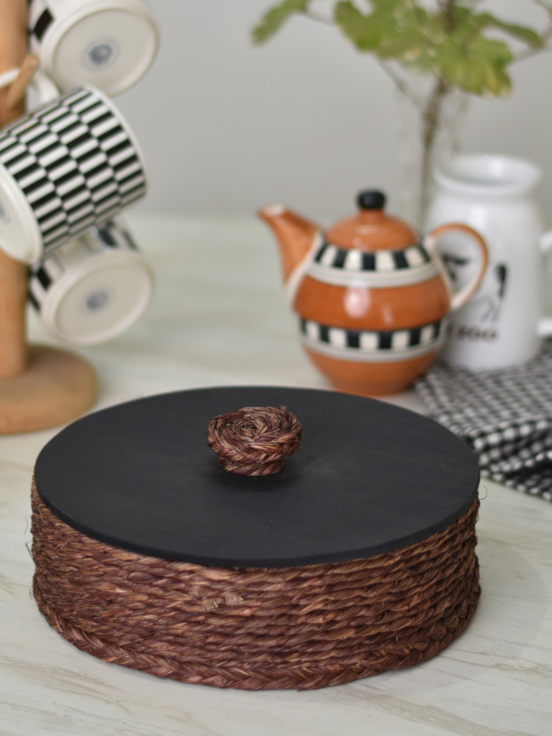 Handmade Sabai Grass Roti Box - Brown