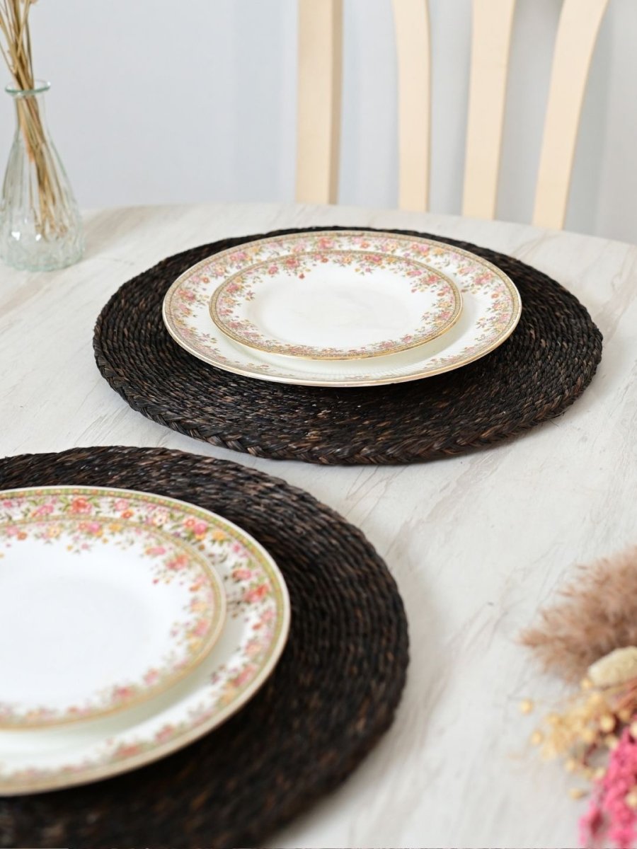 Handmade Sabai Grass Round Mats – Set of 4, Black - Kadam Haat