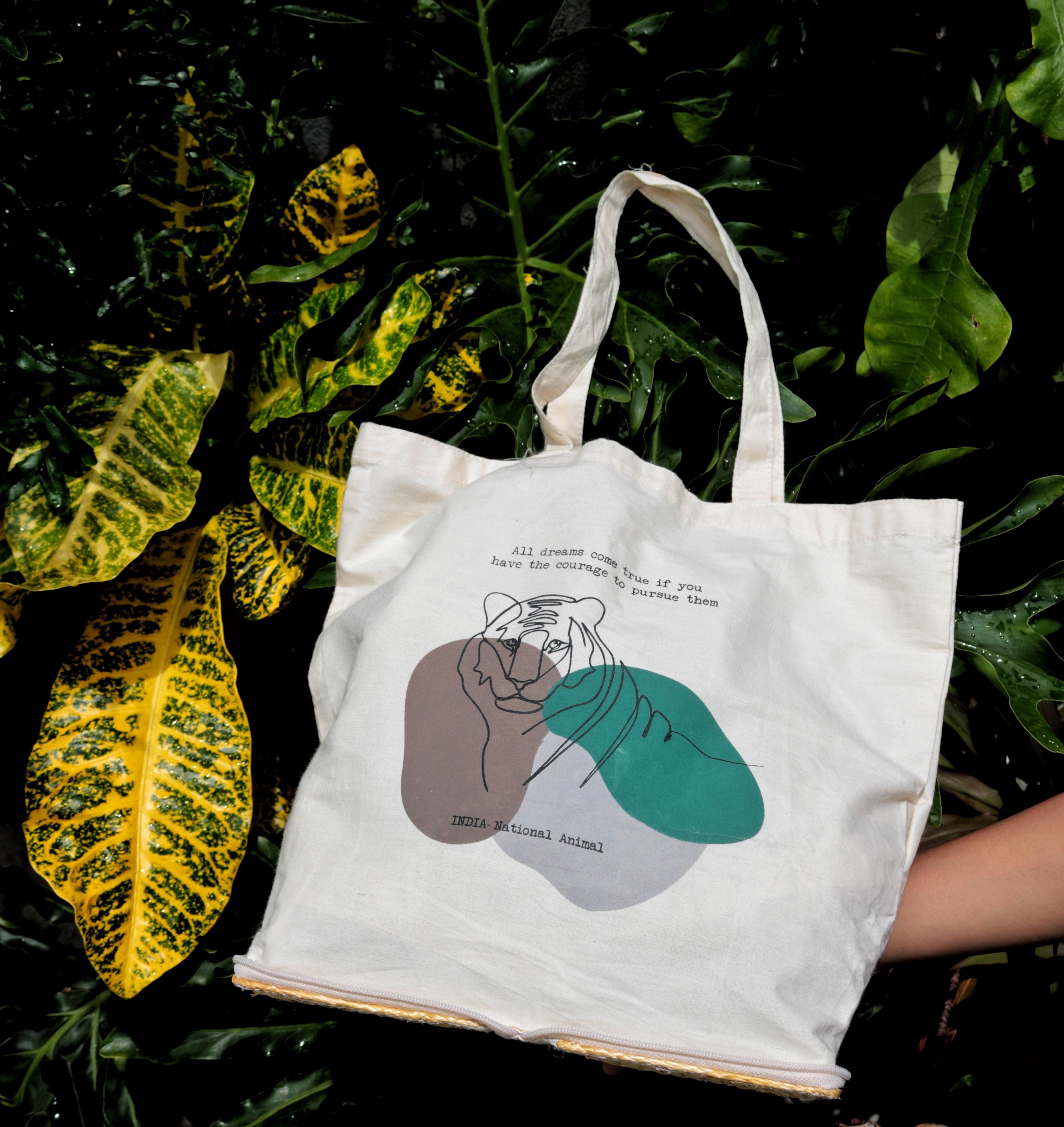 Golden Grass Foldable Bag - Tiger - Kadam Haat